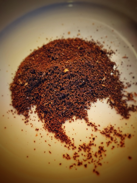 Der Mahlgrad für den Mokka Pot, ein wichtiger Part beim Kaffee machen.