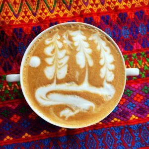 Winterwald als Latte Art als Special am Kaffeemobil für dein Event.